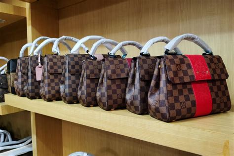 louis vuitton inventeur fake bag|identify louis Vuitton Bag.